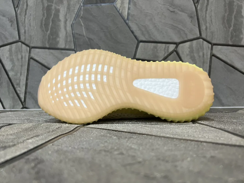 Yeezy Shoe 